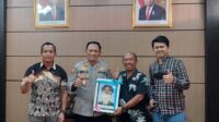 Perkuat Silaturahmi, AJKT Sambangi Polres Kutim