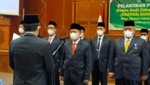 Lantik Baznas Kutim, Ardiansyah Harap Maksimalkan Zakat Untuk Masyarakat