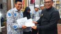 Wakil Bupati Serahkan Bonus Untuk Kafilah Prestasi