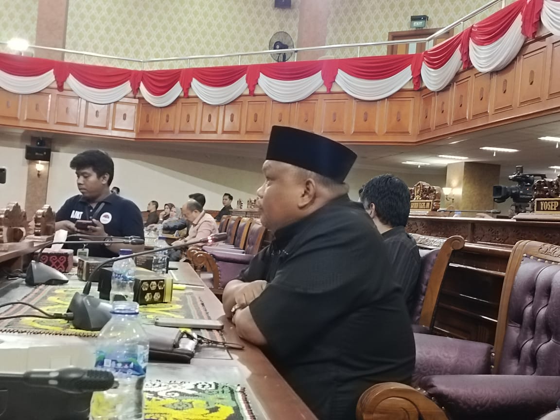 Rapat Paripurna ke-9, Agusriansyah Ridwan Layangkan Intrupsi