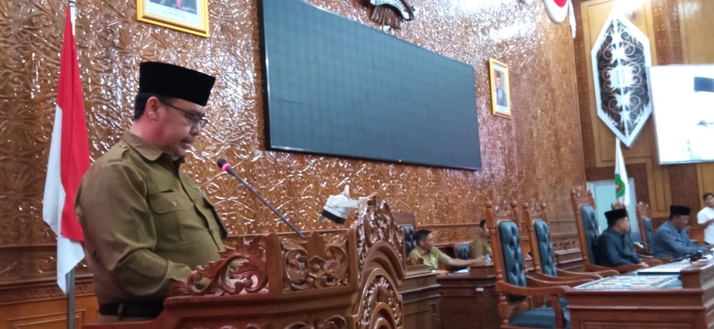 Poniso Bacakan Tanggapan Pemerintah, Terhadap Pandangan Fraksi DPRD Terkait KUA-PPAS Perubahan 2023