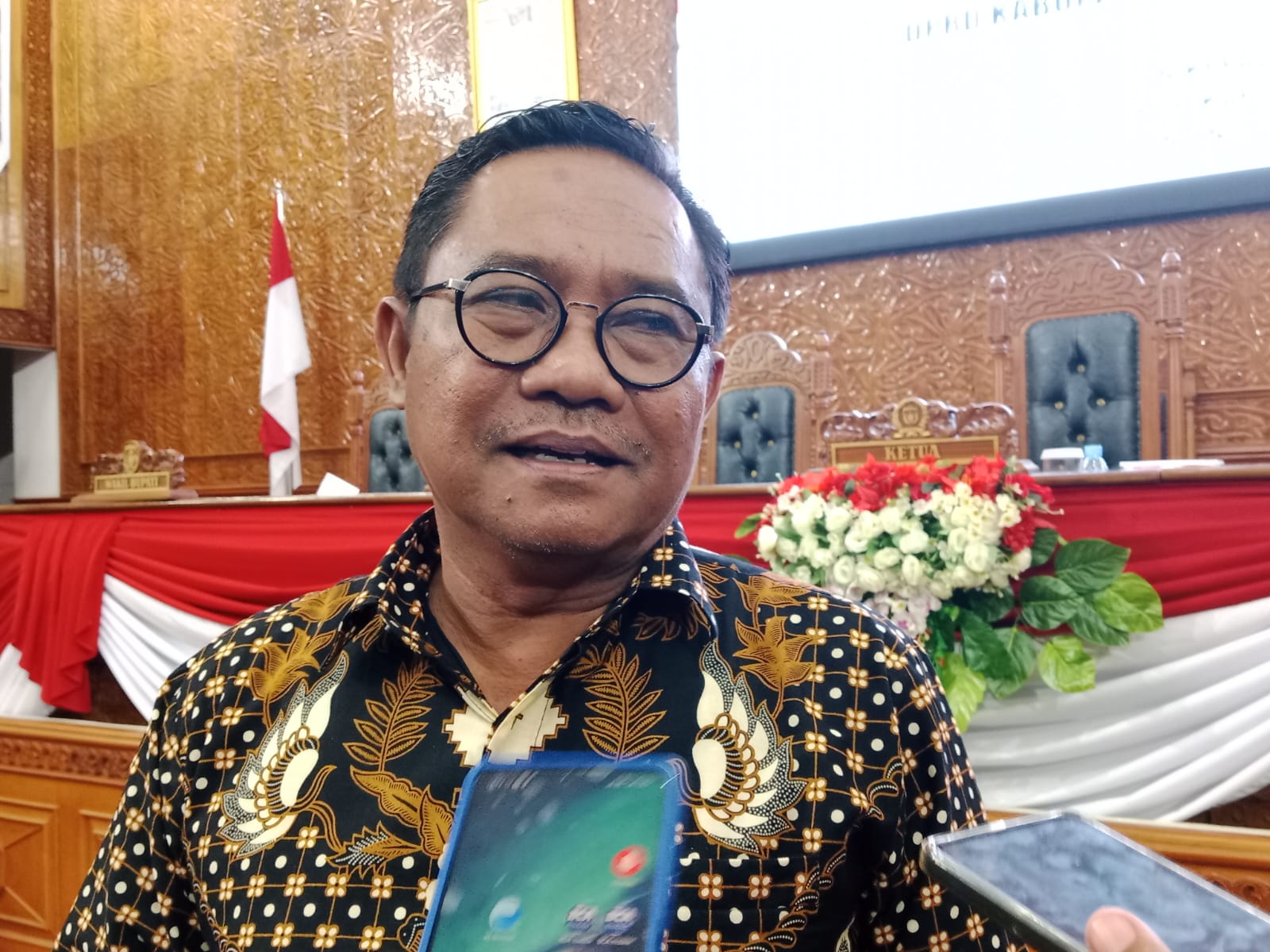 Adi Sutianto Bacakan Pandangan Fraksi Golkar Terkait Nota RAPBD 2024