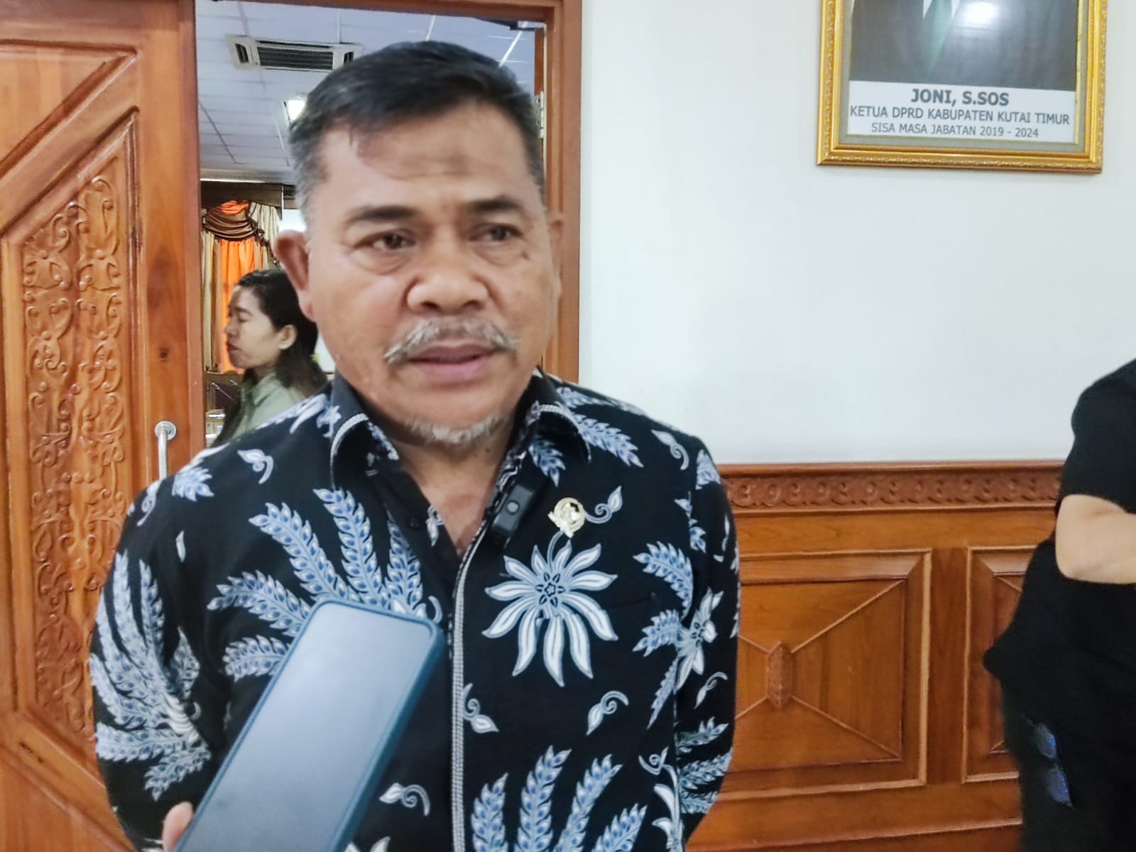 Basti Prihatin Pelayanan Internet di Kutim