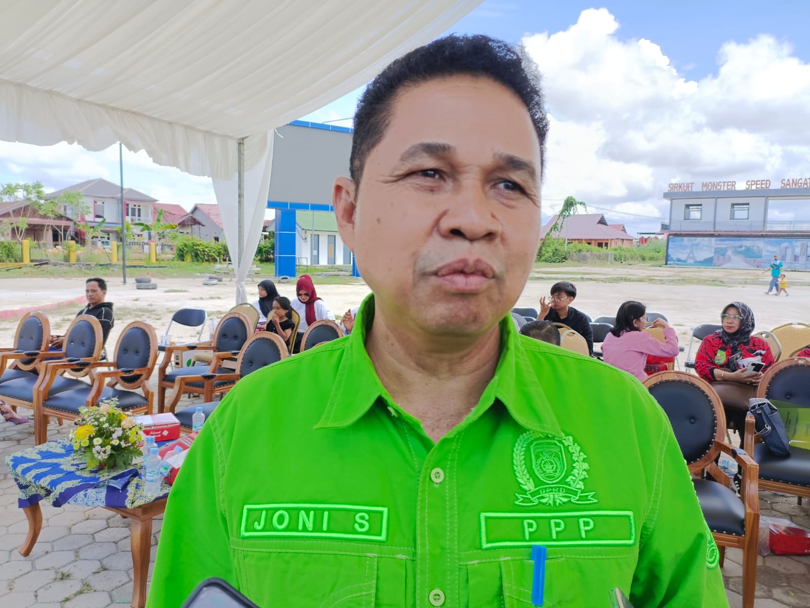 Laksanakan Reses Pertama, Joni Sambangi Warga Spaso