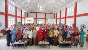 Peringatan Hari Kartini, TP PKK Kukar Gelar Kegiatan Lomba Busana Kebaya Dan Tumpeng