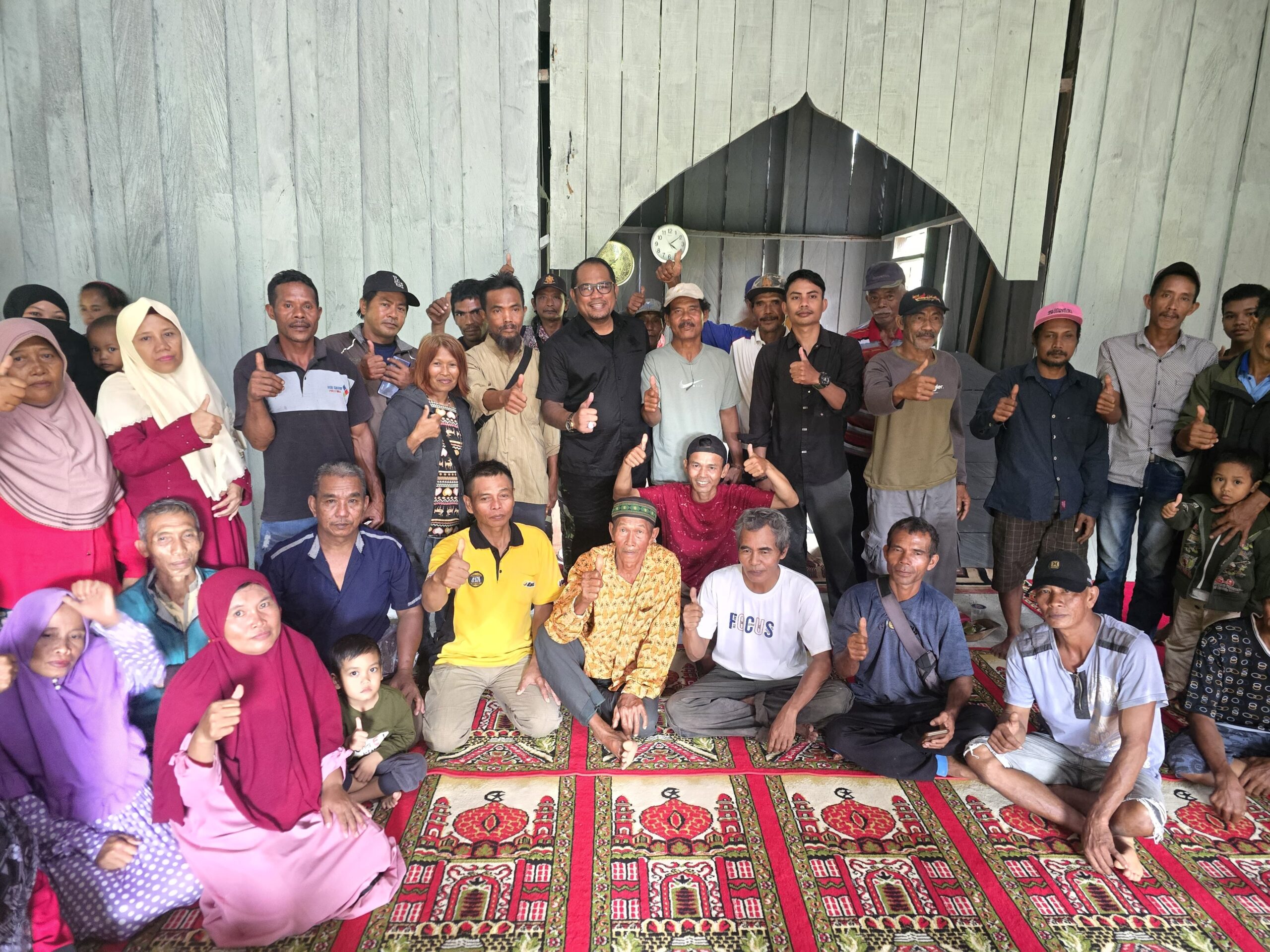 Sambangi Desa Tepian Punan, Wabup Bawa Harapan Untuk Warga 2 WhatsApp Image 2024 06 09 at 22.38.53 scaled