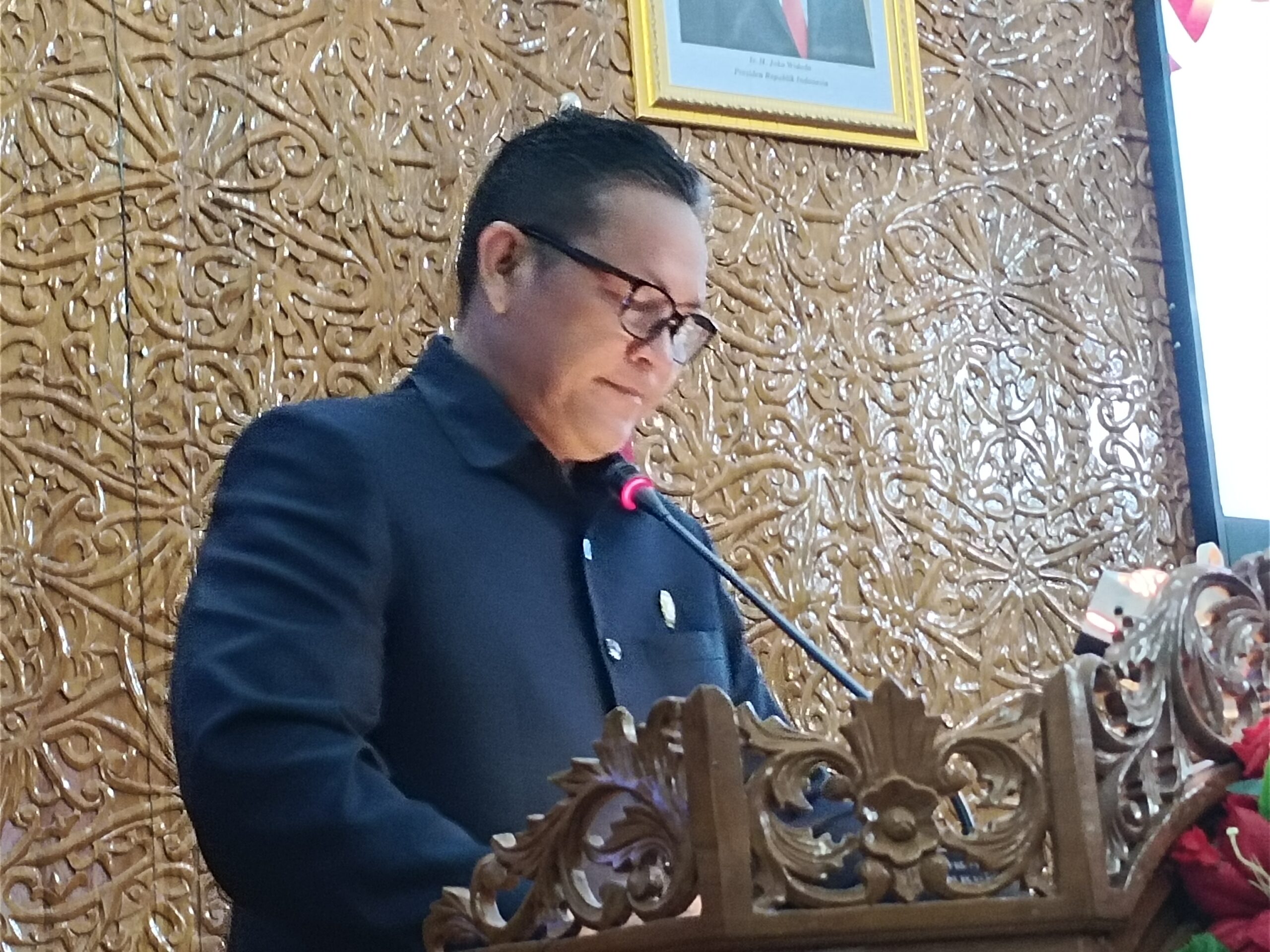 Yan Sampaikan Pandangan Umum Fraksi KIR Terkait Raperda Usulan Pemerintah