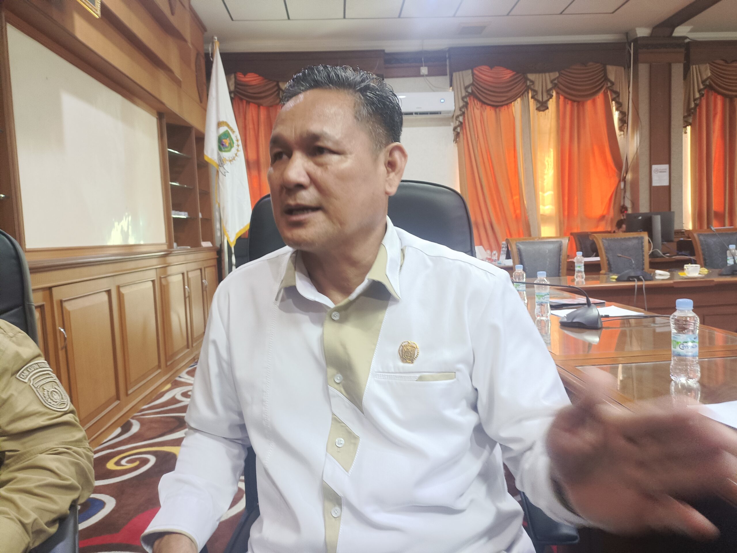 DPRD Kutim Gelar Mediasi Karyawan PT AE