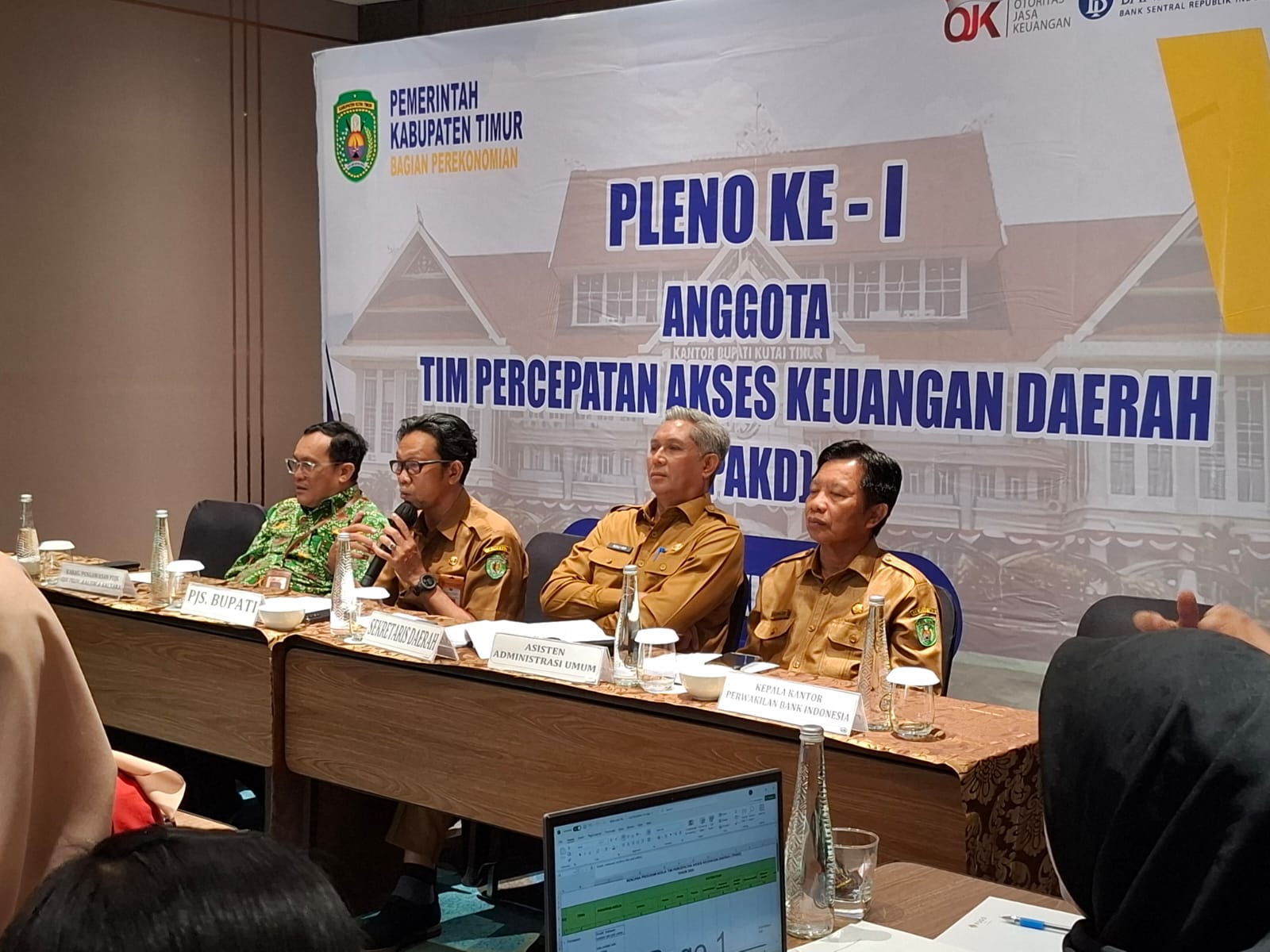 TPKAD Kutim Gelar Rapat Dengan OJK dan BI