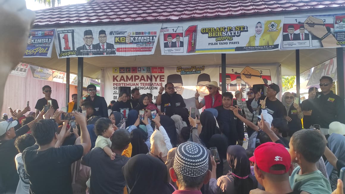 Sambangi Desa Sekerat, Kasmidi Bulang Paparkan Visi Misi Dihadapan Ratusan Masyarakat