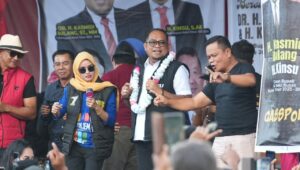 Kampanye di Ancalong, KB-Kinsu Pastikan Infrastruktur Jalan Tuntas