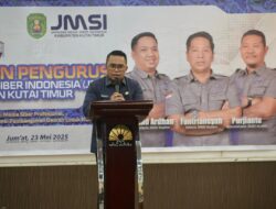 Hadiri Pengukuhan JMSI Kutim, Wabup Minta Transparansi Media 7 Hadiri Pengukuhan JMSI Kutim, Wabup Minta Transparansi Media
