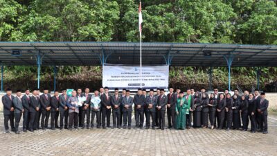Suparjan Lantik 10 Pejabat Struktural Perumdam Kutim