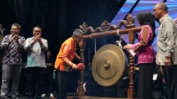Hadirkan 100 UMKM, Pekan Raya Kutim Expo 2025 Resmi Dibuka