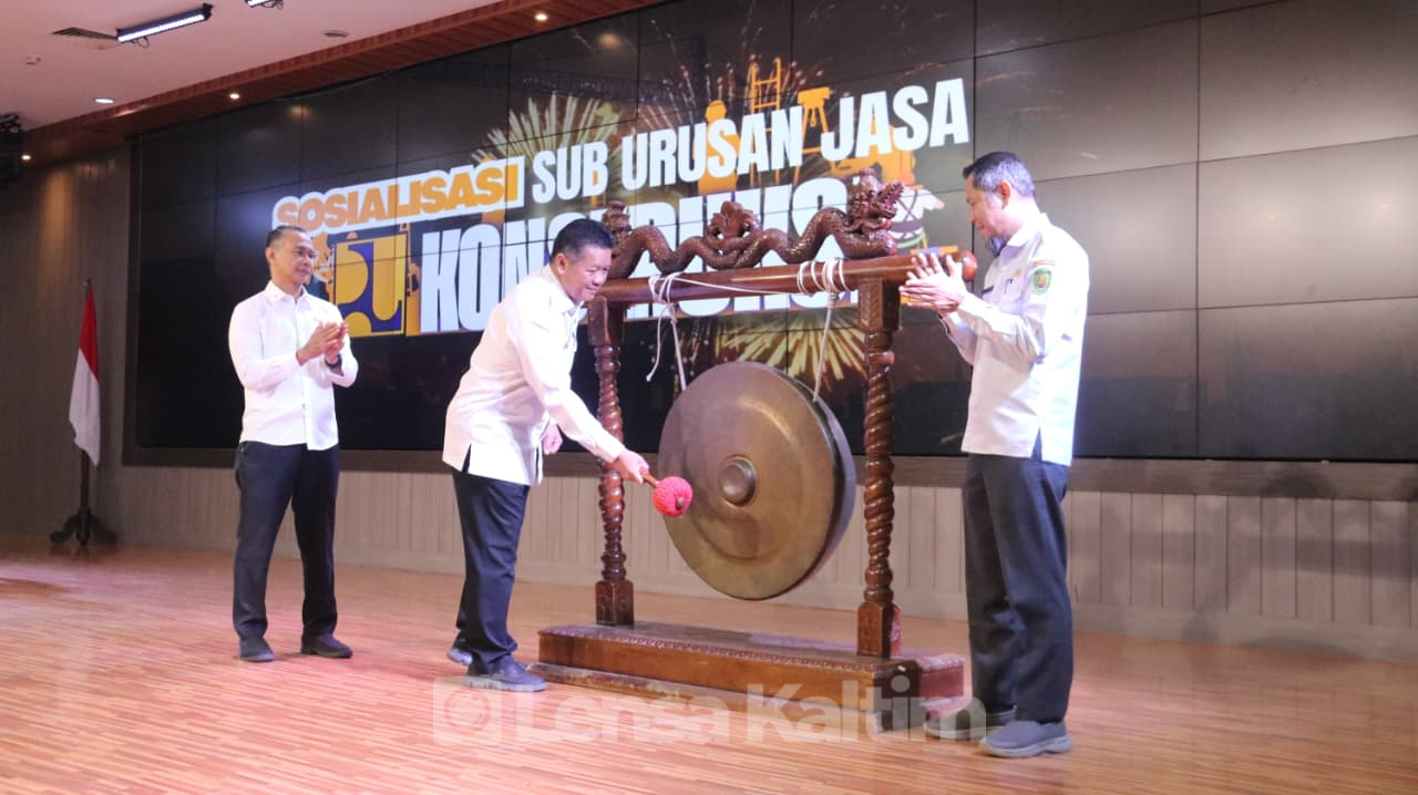 Asisten Ekbang Kutim Buka Sosialisasi Jasa Kontruksi