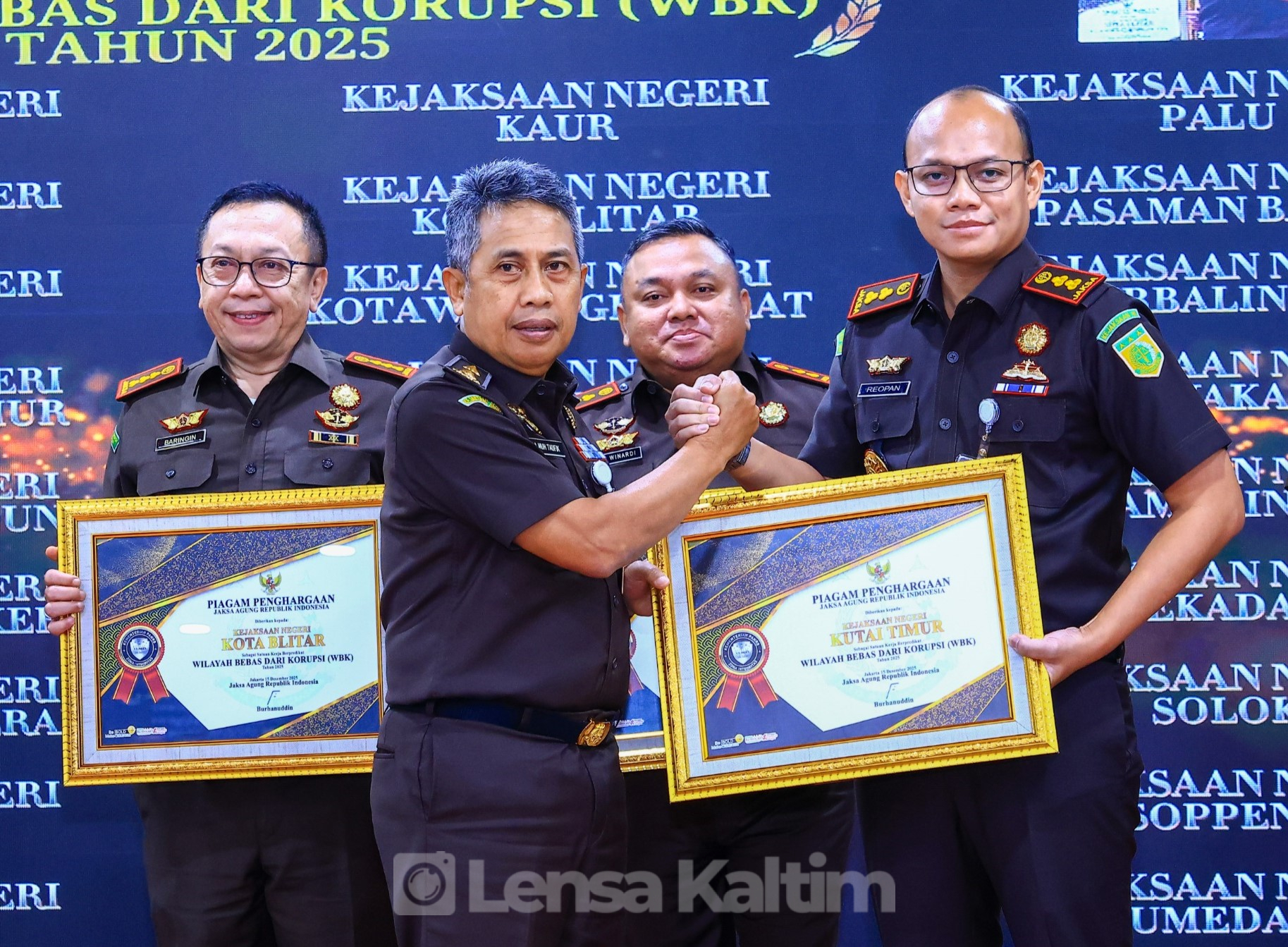 Kejari Kutai Timur Raih Predikat WBK Tahun 2025, Tegaskan Komitmen Reformasi Birokrasi dan Penegakan Hukum Berintegritas