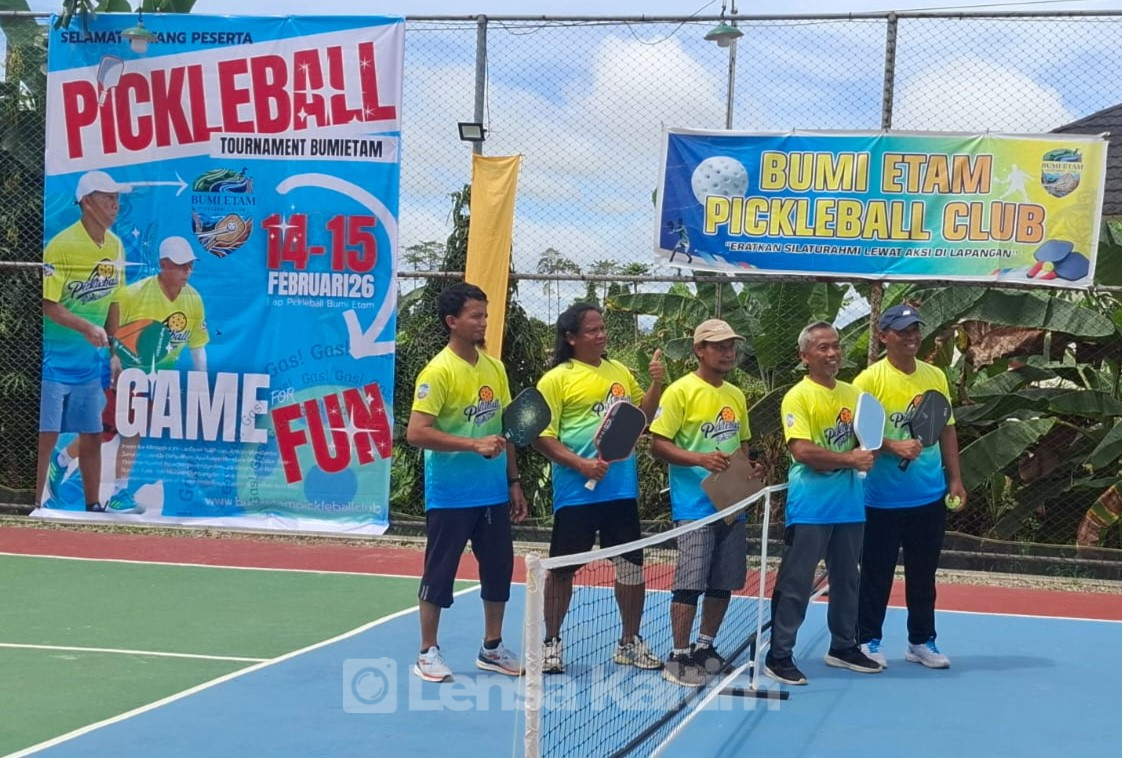 52 Peserta Ramaikan Turnamen Pickleball Bumi Etam